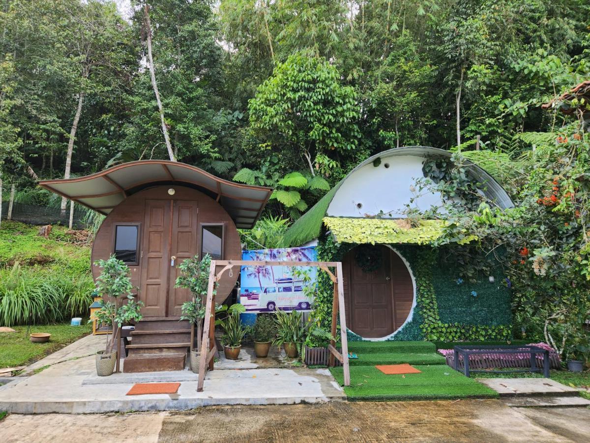 Genting Greenwoods Tiny Houses & Events Hall เก็นติงไฮแลนด์ ภายนอก รูปภาพ