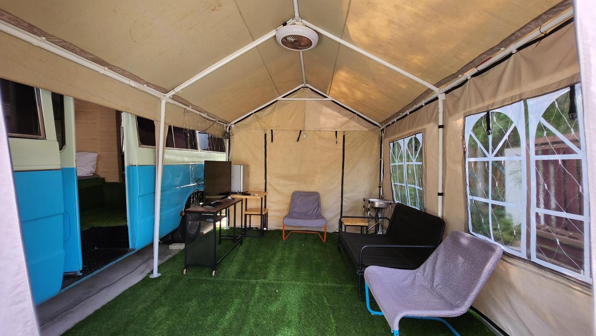 Genting Greenwoods Tiny Houses & Events Hall เก็นติงไฮแลนด์ ภายนอก รูปภาพ